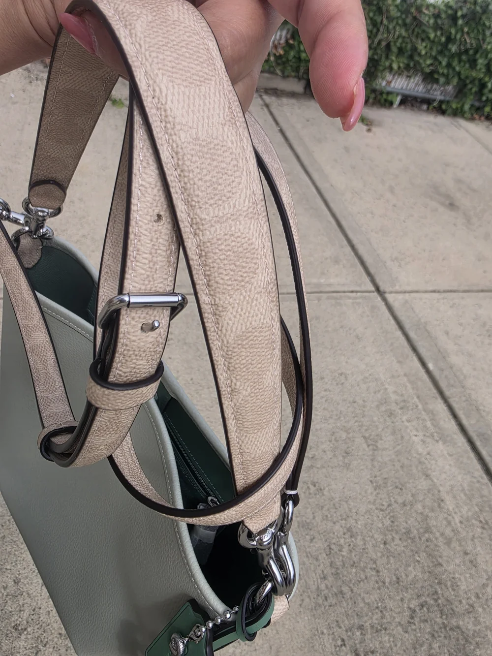 COACH Pebble Leather Bucket Bag in Mint - Picture 7 of 9